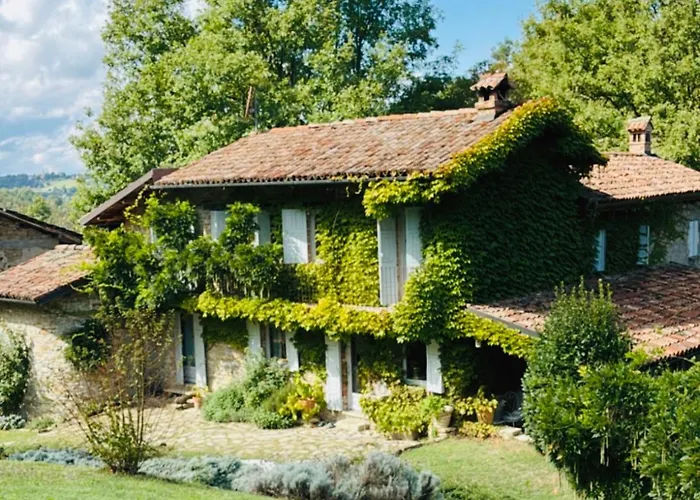 Cascina Burroni Holiday home Lerma